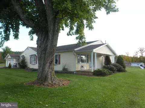 58 Manor Blvd, Mifflintown, PA 17059
