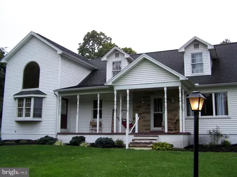 2171 Arch Rock Rd, Mifflintown, PA 17059