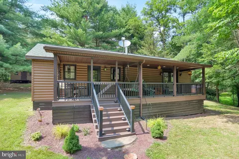 87 Bickel Dr, East Waterford, PA 17021