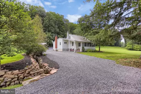 330 Black Log Rd, Orbisonia, PA 17243