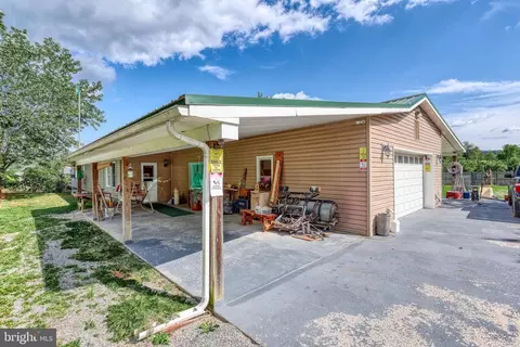 2250 Molasses Rd, Liverpool, PA 17045