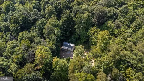 411 Reservoir Rd, Mifflintown, PA 17059