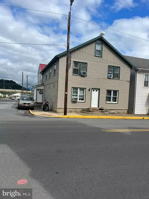 416 Market St, Port Royal, PA 17082