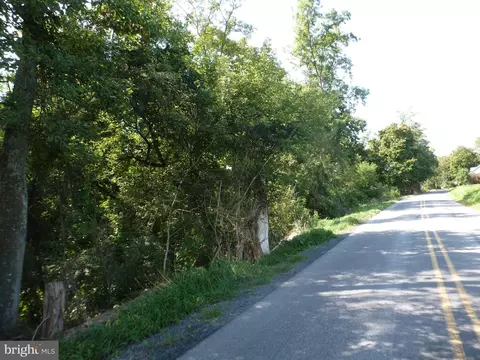 7 East River Road, Mifflintown, PA 17059