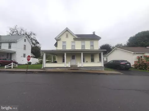 72 N Mill St, Thompsontown, PA 17094