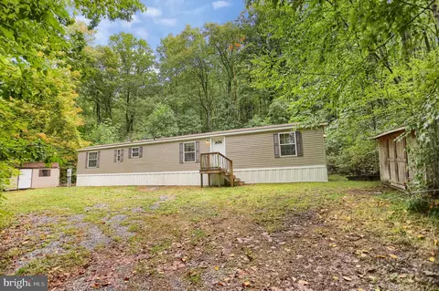 285 Chestnut Ln, Honey Grove, PA 17035