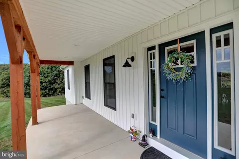 82 Pine View Ln, Liverpool, PA 17045