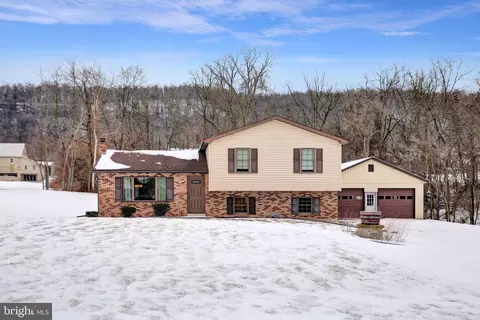 13421 William Penn Hwy, Millerstown, PA 17062