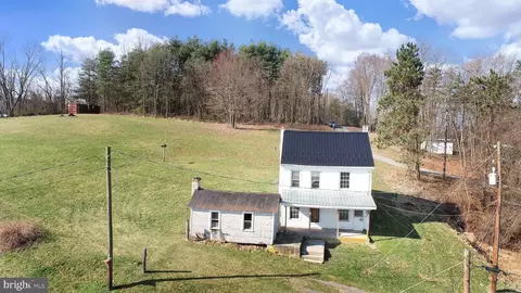 14 Walnut Hill Ln, Port Royal, PA 17082