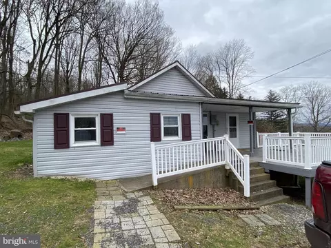 40 Boxwood Ln, Port Royal, PA 17082