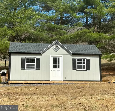 3419 Black Log Rd, Orbisonia, PA 17243
