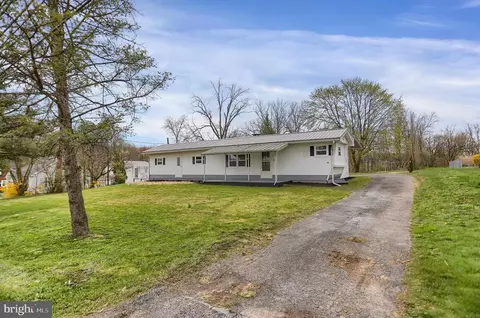 5950 William Penn Hwy, Mifflintown, PA 17059