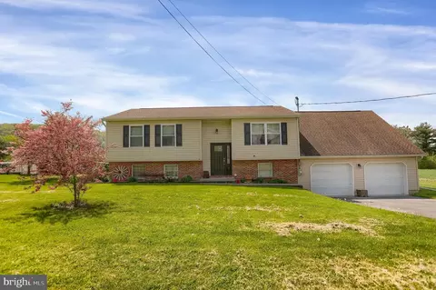 284 Dunn Valley Rd, Mcalisterville, PA 17049