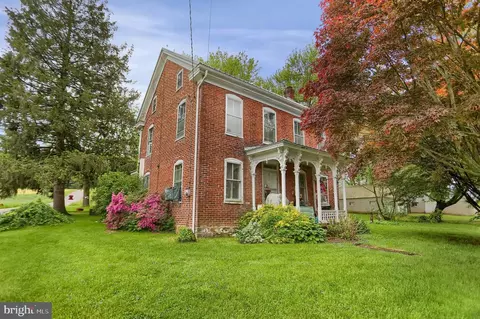 40 Mccahren Rd, Port Royal, PA 17082
