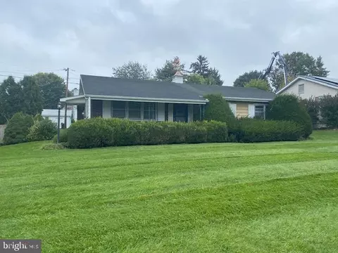 53 Schweyer Ave, Mifflintown, PA 17059