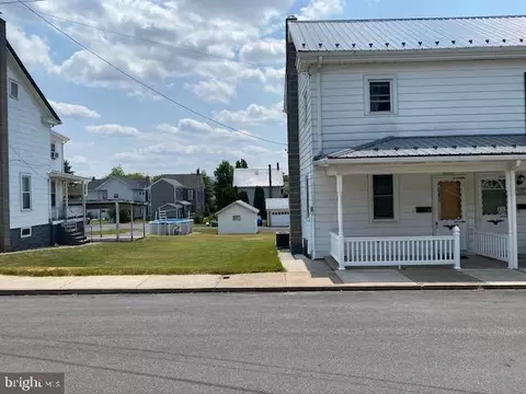612 North St, Mifflintown, PA 17059