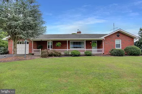 901 Milford St, Port Royal, PA 17082