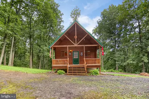 201 Porcupine Ln, Port Royal, PA 17082