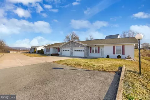 52 Sky View Dr, Mifflin, PA 17058