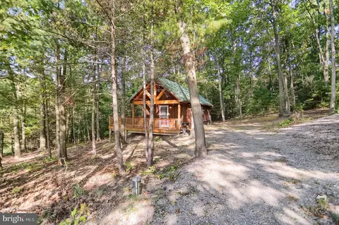 34 Bear Rd, Richfield, PA 17086