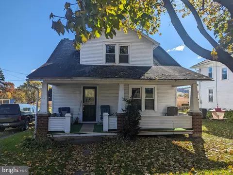 226 Main St, Mcalisterville, PA 17049