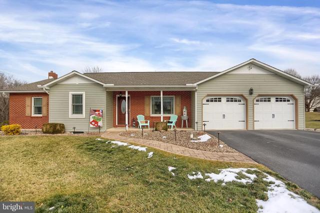 322 Ninth St, Mifflintown, PA 17059