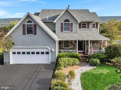258 Mcgeary Rd, Thompsontown, PA 17094