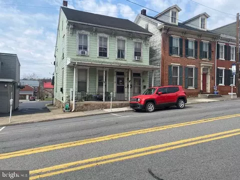 20 S Main St, Mifflintown, PA 17059