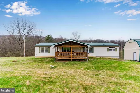 1697 Campbell Hollow Rd, East Waterford, PA 17021