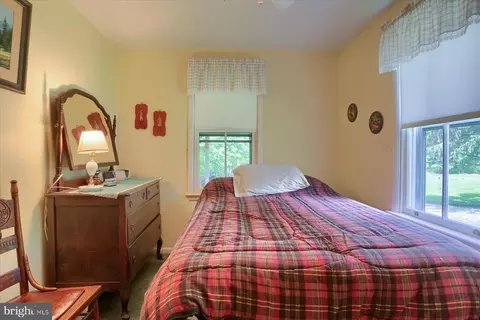 Bedroom - 340 Smith Rd, Orbisonia, PA 17243 photo 2 of 3