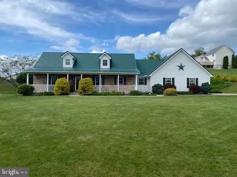 247 Crestview Dr, Mifflin, PA 17058