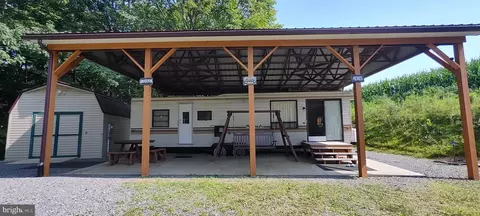 2948 Hog Hollow Rd, East Waterford, PA 17021