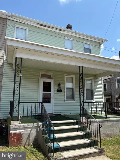3 6th St, Mifflintown, PA 17059