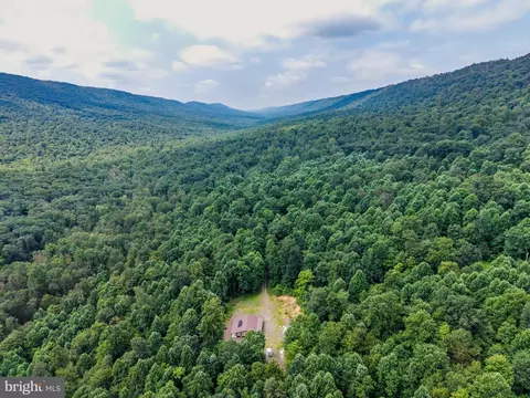 1411 Vincent Tram Rd, Mifflintown, PA 17059