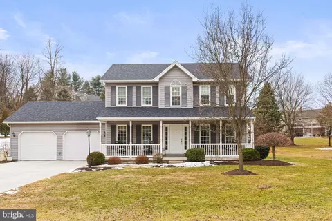 261 9th St, Mifflintown, PA 17059
