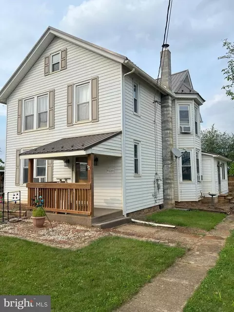 304 W Fourth St, Port Royal, PA 17082