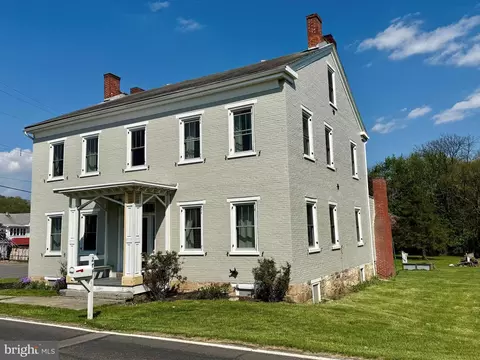 274 S Mill St, Thompsontown, PA 17094
