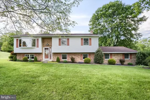 83 Ninth St, Mifflintown, PA 17059