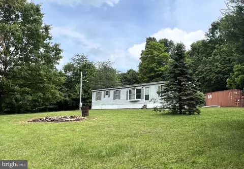 2336 Hog Hollow Rd, East Waterford, PA 17021