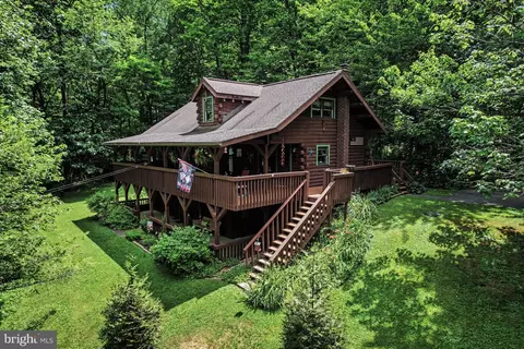 1016 Flint Hollow Rd, Honey Grove, PA 17035