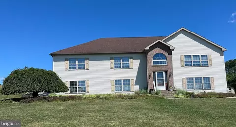 3843 Dressler Ridge Rd, Mount Pleasant Mills, PA 17853