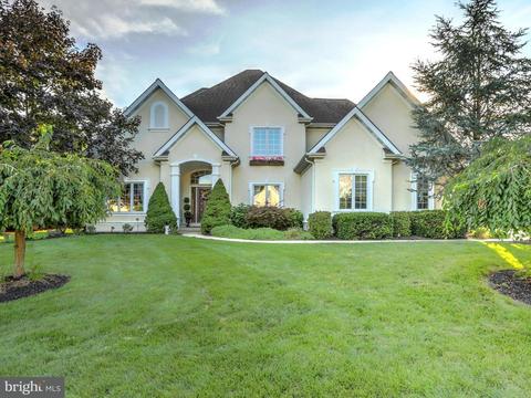 1154 S Bristol Dr, Lititz, PA 17543 photo 1