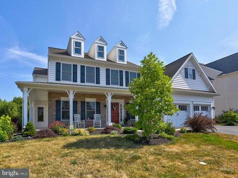335 Bowyer Ln, Lititz, PA 17543 photo 1