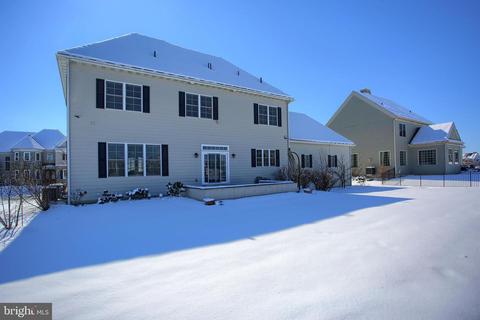 736 Integrity Dr, Lititz, PA 17543 photo 3