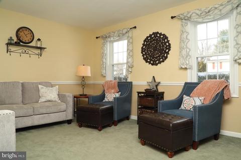 307 Partridge Dr, Lititz, PA 17543 photo 2
