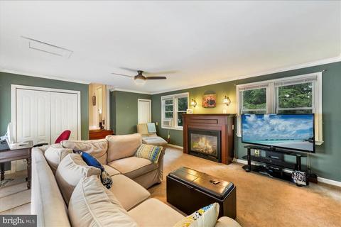 613 S Broad St, Lititz, PA 17543 photo 13