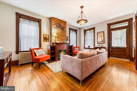 613 S Broad St, Lititz, PA 17543 photo 5