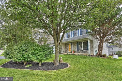 30 E Grant St, Lititz, PA 17543 photo 2