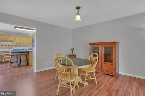 30 E Grant St, Lititz, PA 17543 photo 6