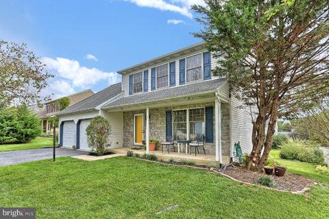 30 E Grant St, Lititz, PA 17543 photo 3